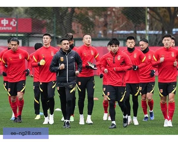 球迷持股俱乐部禁区外远射破门，全场狂欢